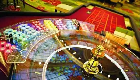 Aplikasi mobile yola4d menampilkan dashboard permainan kasino langsung